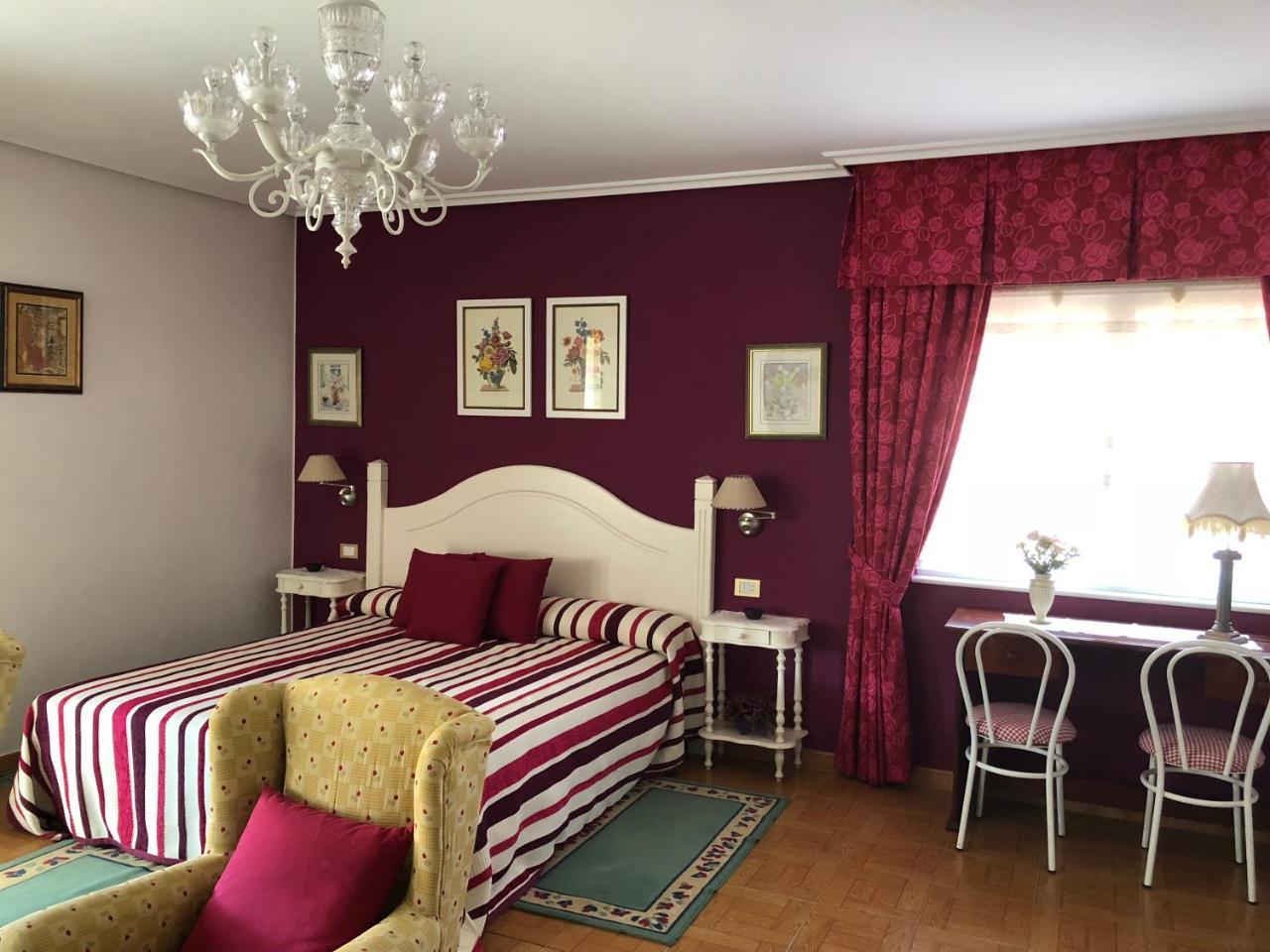 Hostal Juan Rosal Zewnętrze zdjęcie